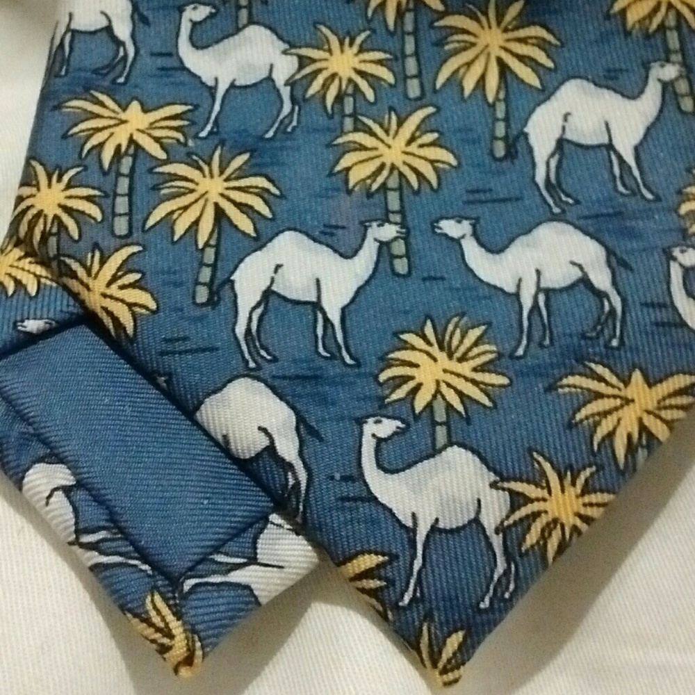 LAST CALL LAST PRICE DROP HERMES TIE